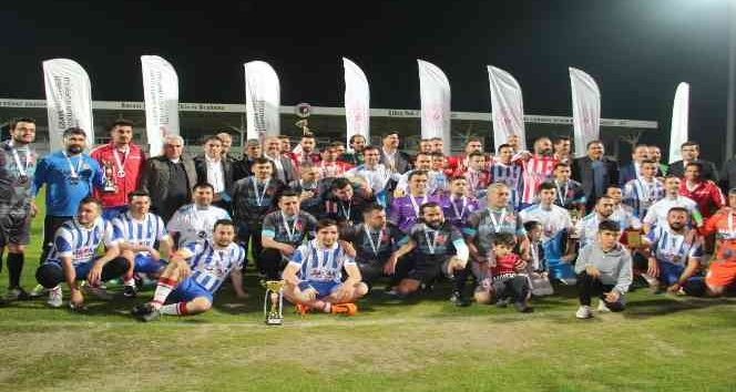 Fethiye Mahalleler Arası Futbol Turnuvası’nda şampiyon Çamköy Mahalle takımı oldu