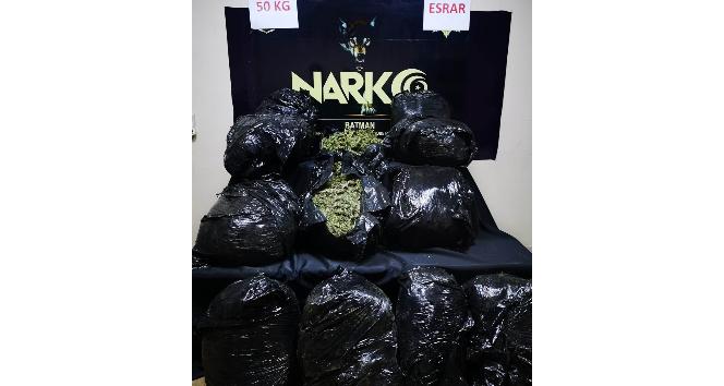 Batman’da şüpheli araçtan 50 kilo esrar çıktı: 1 kişi tutuklandı