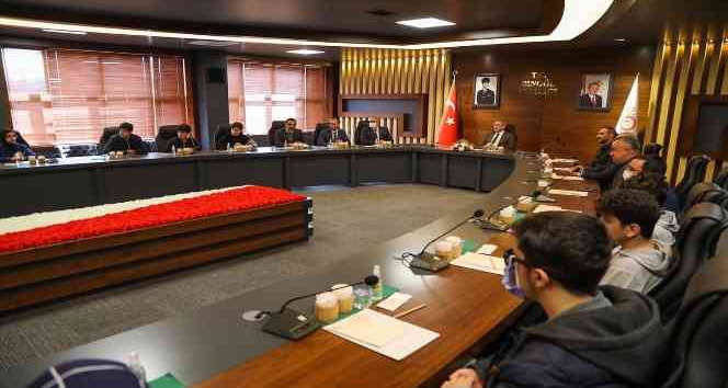 Bingöl Valisi Kadir Ekinci, TÜBİTAK bölge finallerinde dereceye giren öğrencileri ağırladı