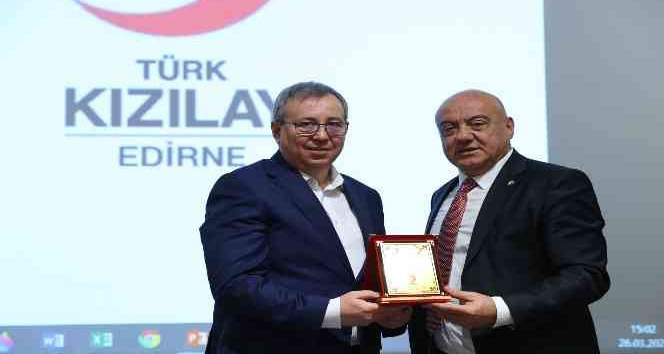 Rektör Tabakoğlu Kızılay Edirne Şubesi Genel Kuruluna katıldı