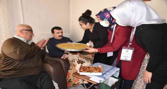 Bedensel engelli Bilal’in yüzünü güldüren doğum günü sürprizi