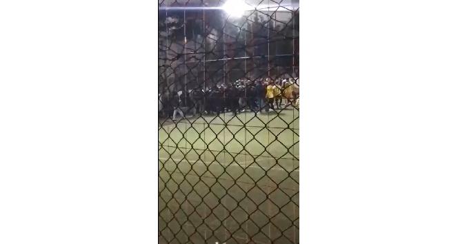 Yalova’da halı saha maçında bıçaklı kavga: 3 yaralı