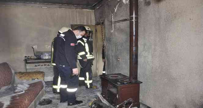 Karaman’da evde çıkan yangında 2 çocuk yaralandı