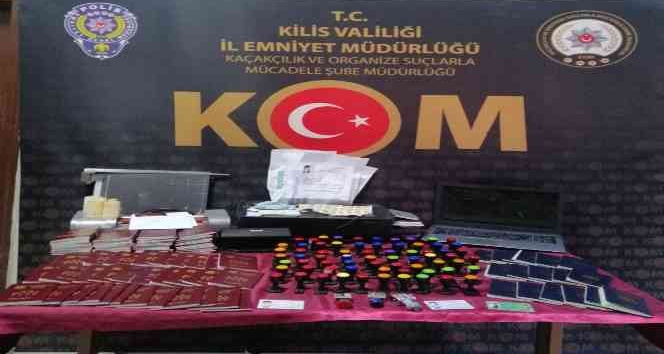 Kilis’te resmi belgede sahtecilik yapan bir kişi tutuklandı
