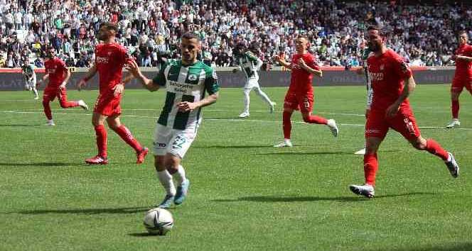 Spor Toto Süper Lig: GZT Giresunspor: 2 - DG Sivasspor: 2 (Maç sonucu)