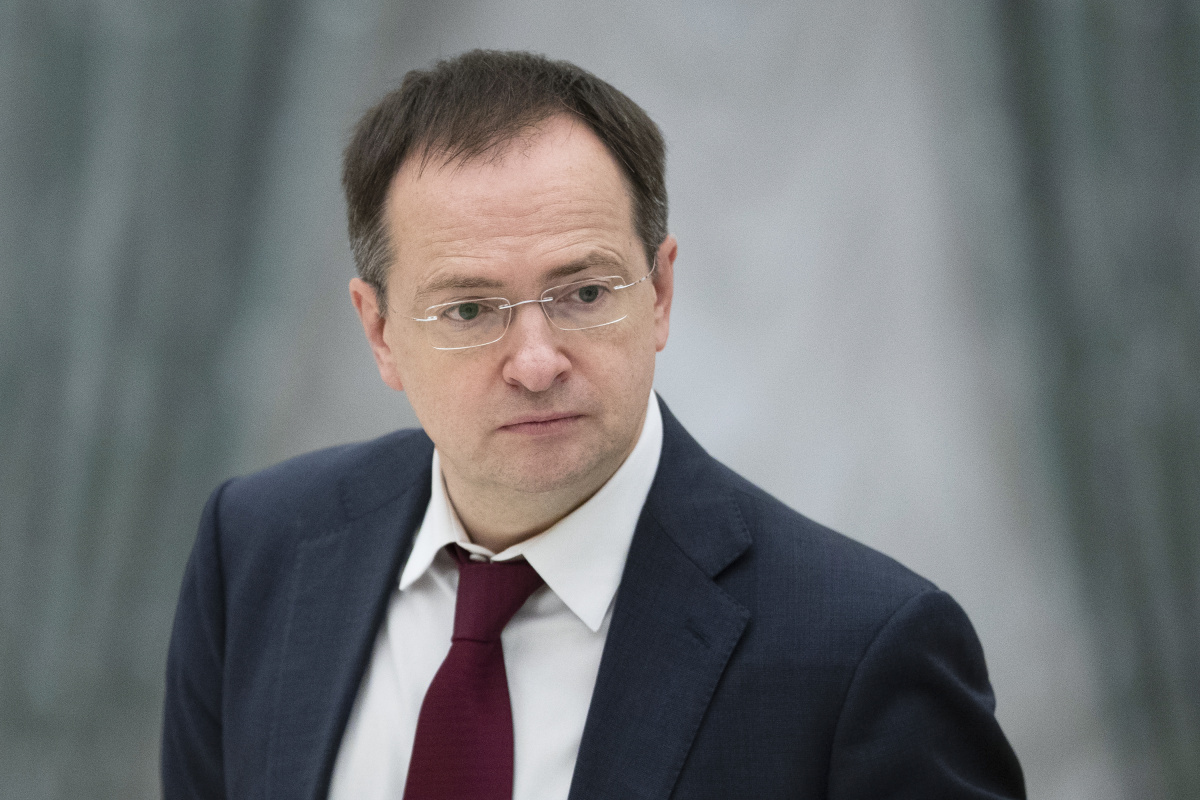 Rusya Müzakere Heyeti Başkanı Medinskiy: 'Müzakereler yarın devam edecek'