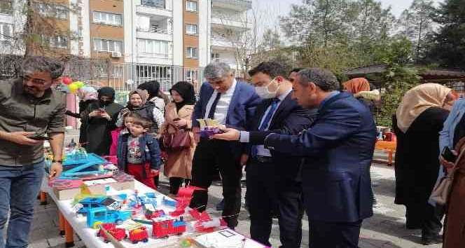 Batman’da anaokul öğrencileri velileri ile oyuncak tasarladı