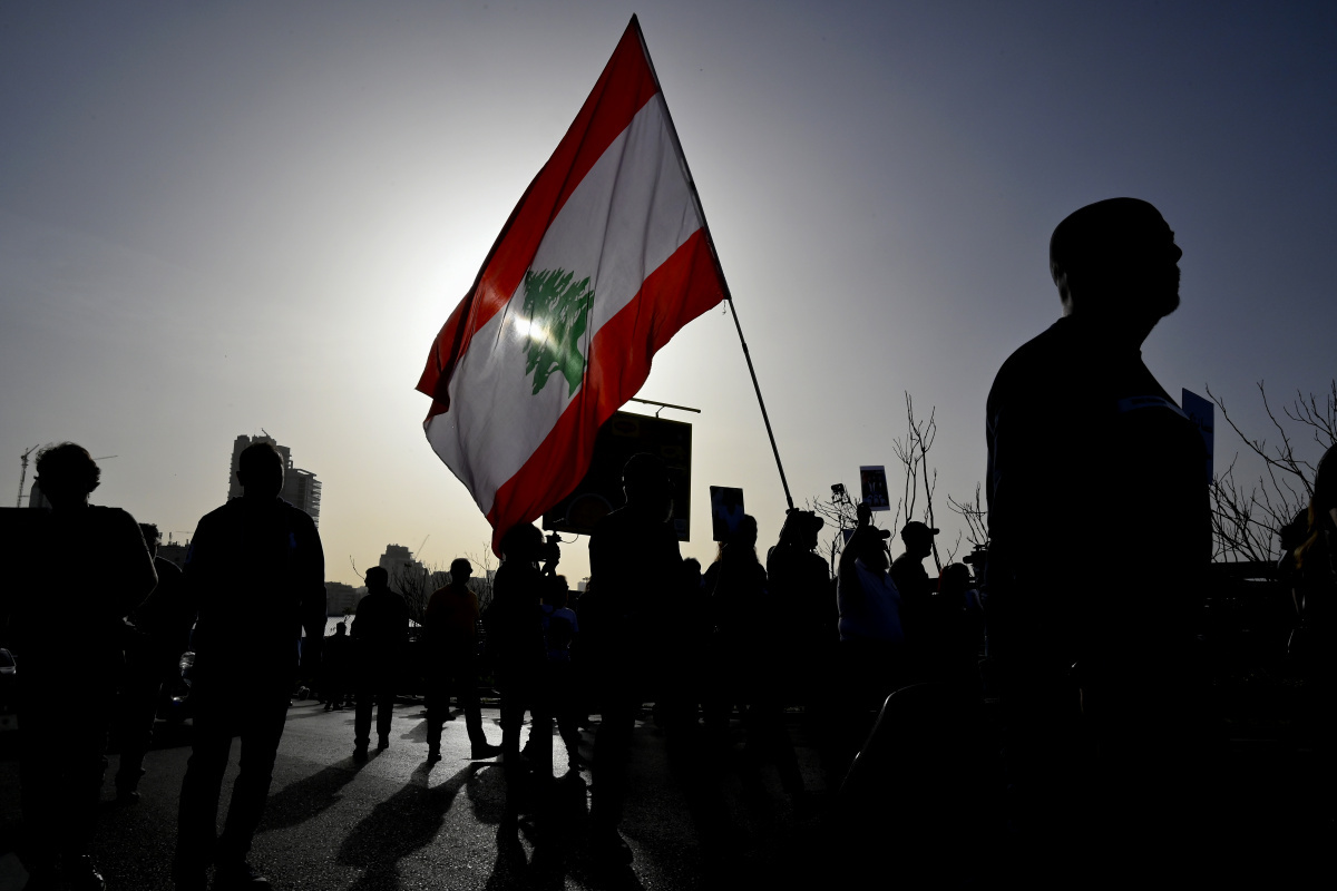 Lübnan Başbakan Yardımcısı Al-Shami: "Devlet ve Merkez Bankası iflas etti”