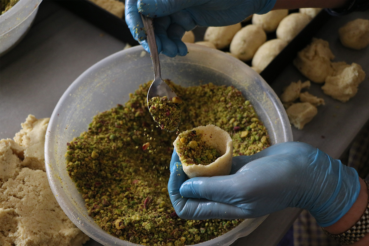 Ramazan sofralarının vazgeçilmez tatlısı: 'Kerebiç'