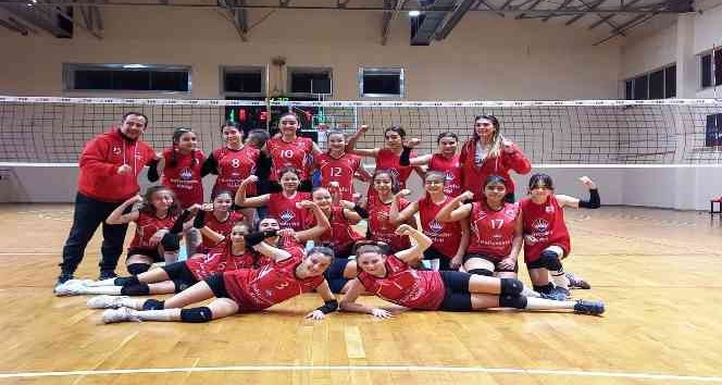 Ayvalıkspor midi kızlar da il şampiyonu oldu