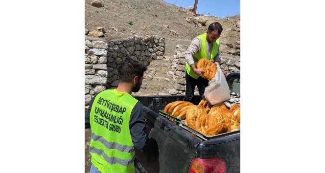 Beytüşşebap’ta her gün 300 aileye sıcak ekmek