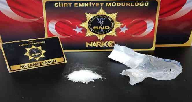 Siirt’te otobüsteki yolcunun üstünden uyuşturucu çıktı