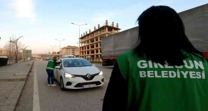 Sürücüler bu kez iftar için durduruldu