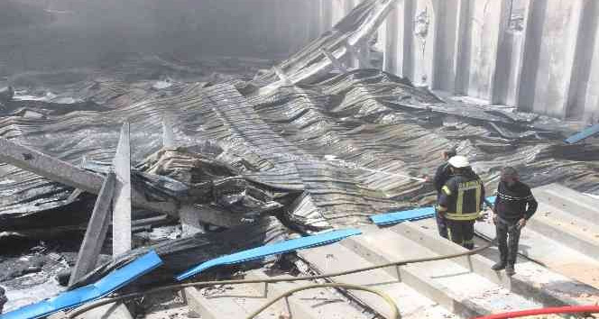 Karaman’da köpük ve plastik fabrikasında çıkan yangın söndürüldü