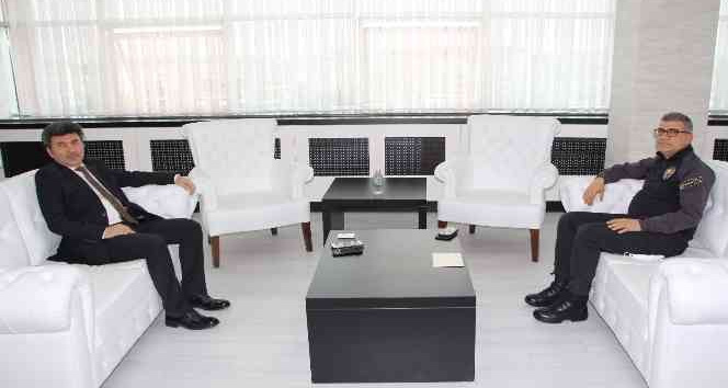 Emniyet Müdürü Kurt, Rektör Karacoşkun’la bir araya geldi.