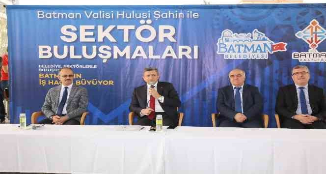 Vali Hulusi Şahin sektör buluşmalarında balıkçılar esnafı ile buluştu