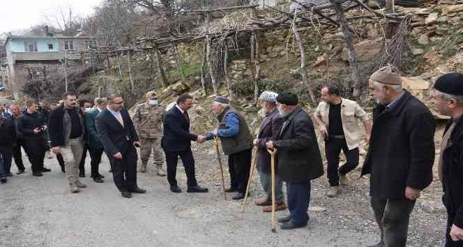 Siirt Valisi Hacıbektaşoğlu, Şirvan ilçesinde incelemelerde bulundu