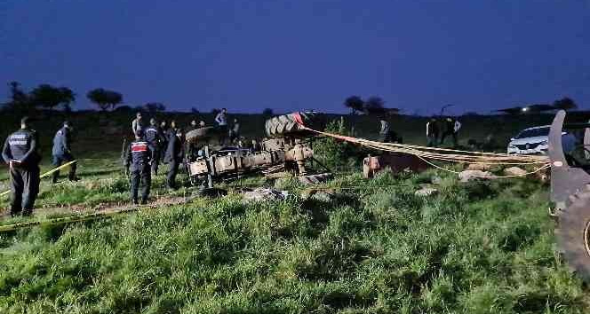 İzmir’de devrilen traktörün altında kalan karı-koca hayatını kaybetti
