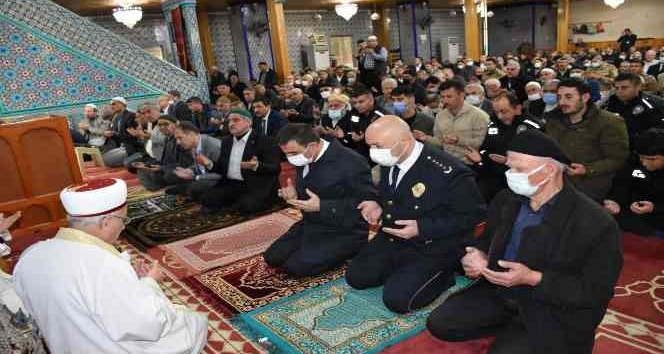 Siirt’te, Polis Haftası nedeniyle şehitler için mevlit okundu