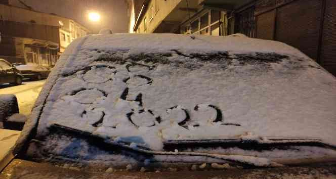 Ardahan’da Nisan ayında kar sürprizi