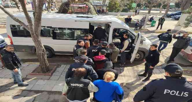 Keşan’da eş zamanlı uyuşturucu operasyonunda 11 tutuklama
