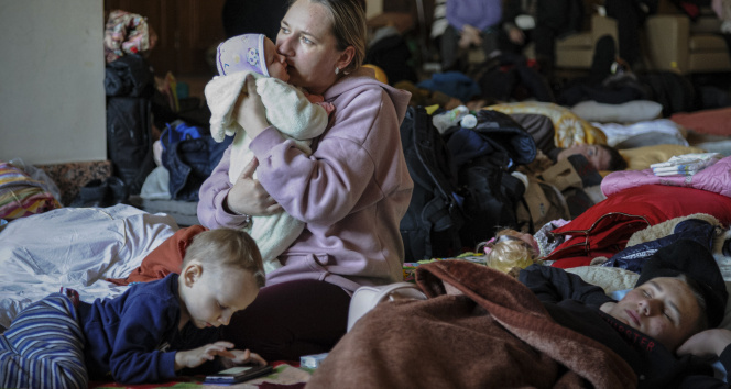 Rusyanın Ukraynadaki saldırılarında 176 çocuk hayatını kaybetti