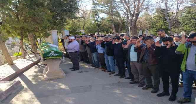 Uzman çavuş tarafından öldürülen doktor Konya’da son yolculuğuna uğurlandı