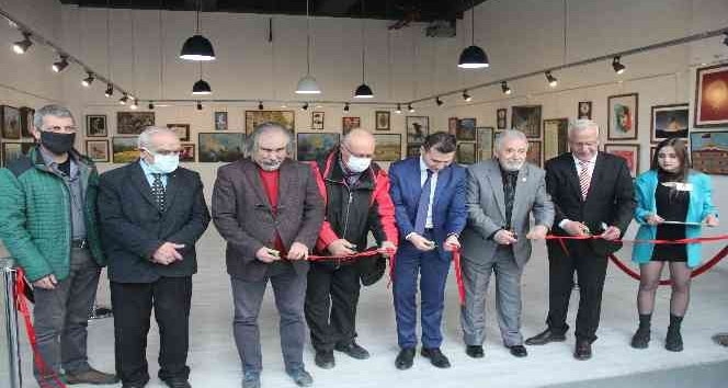 Kütahya’da 46 sanatçının 86 eseri sanatseverlerin beğenisine sunuldu