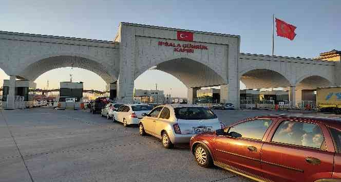 İpsala sınır kapısında 3 kilometre alışveriş kuyruğu