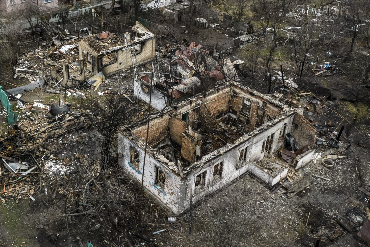 Rus ordusu, Andriivka köyünü ‘çocuk ve kadın var’ yazılarına rağmen bombaladı