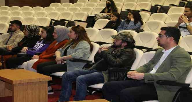 NEVÜ’de ‘NİÇİN’ konulu konferans düzenlendi