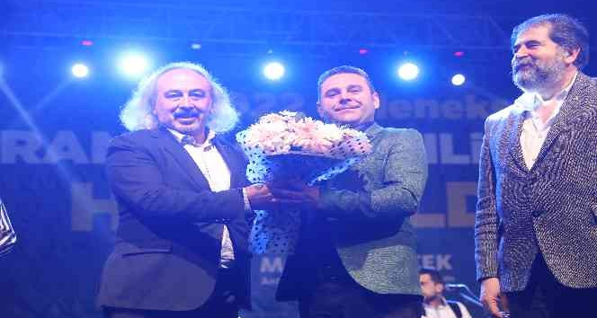 Ispartalılar Gecesi’nde türkü şöleni