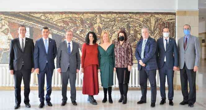 Rektör Tabakoğlu, Romanya Köstence Ovidius Üniversitesi’ni ziyaret etti