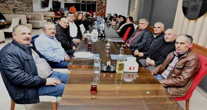 Altınova Meclisi, birlikte oruç açtı