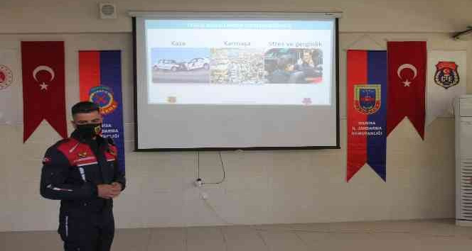 Manisa’da jandarmadan cezaevi personeline ’Trafik Güvenliği’ eğitimi