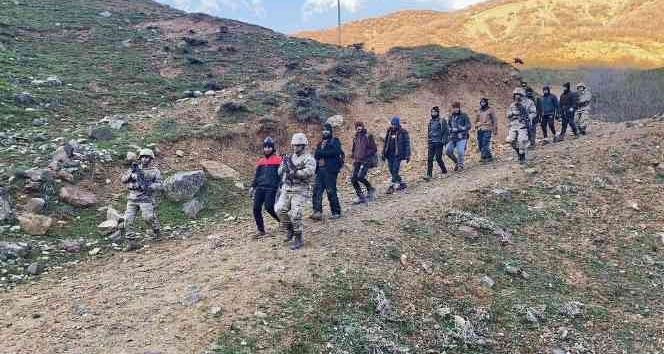 Bitlis’te 99 göçmen ve 6 organizatör yakalandı