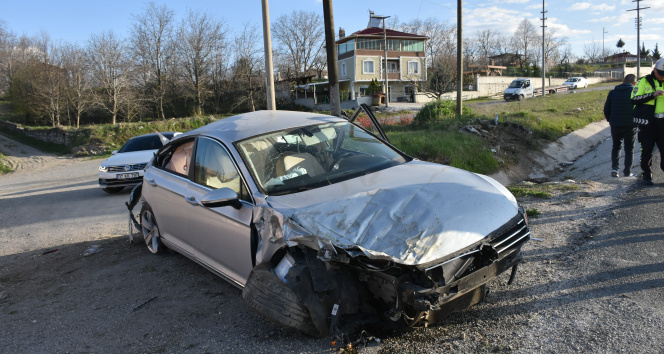 Tosyada D-100 karayolunda trafik kazası: 2 yaralı