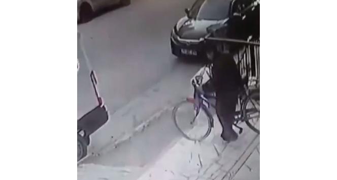 Batman’da bisiklet çalan hırsız kameraya yakalandı