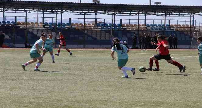 Nuhspor Kadın Futbol Takımı, 1. Lig’e çıktı