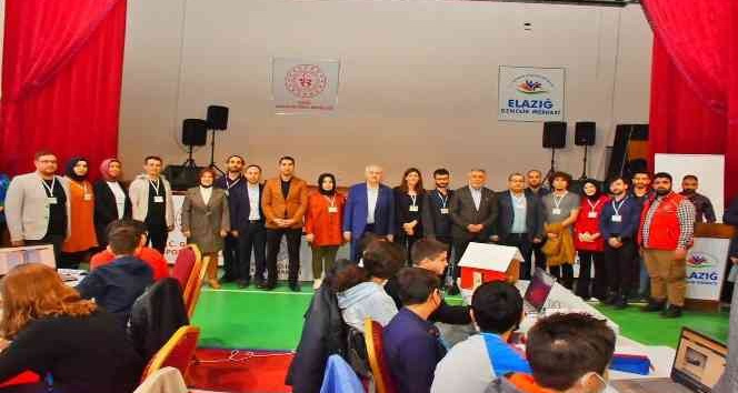 Dene yap proje şenliğiyle genç yetenekler iş başında