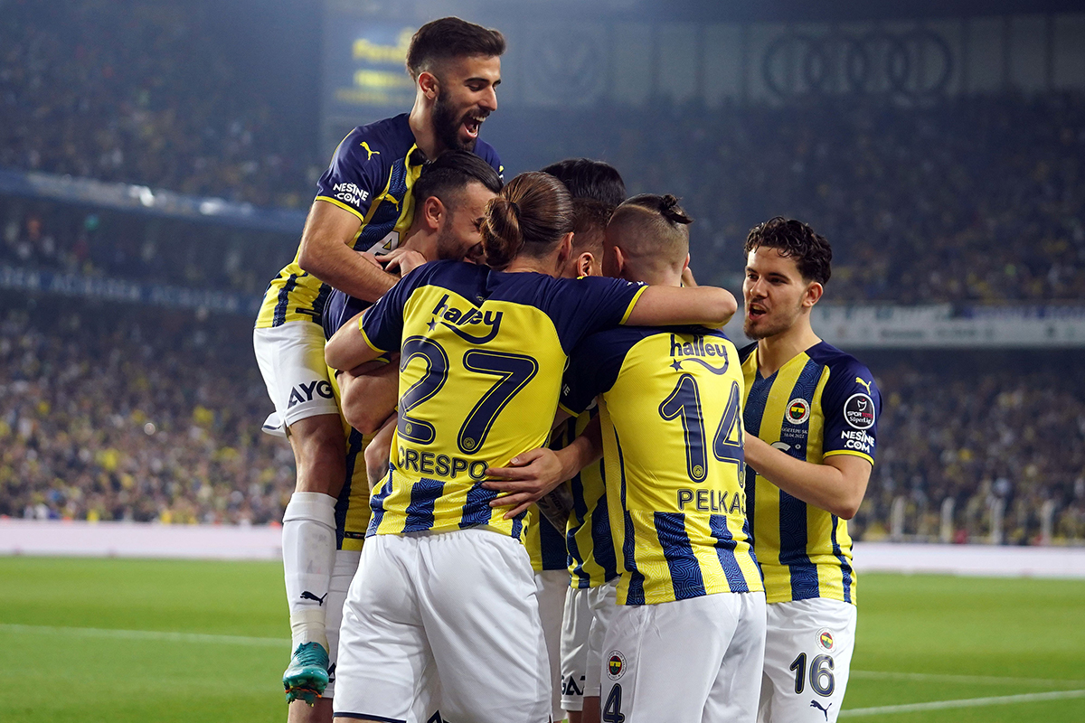 Fenerbahçe galibiyet serisini 5&#039;e çıkardı