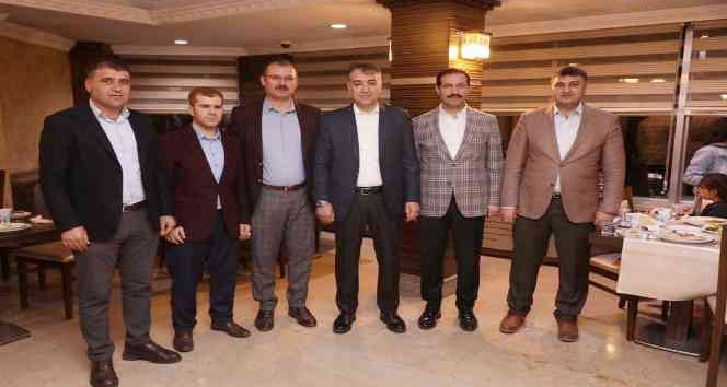 Tatvan’da “Dünya Yetimler Günü” dolayısıyla iftar düzenlendi