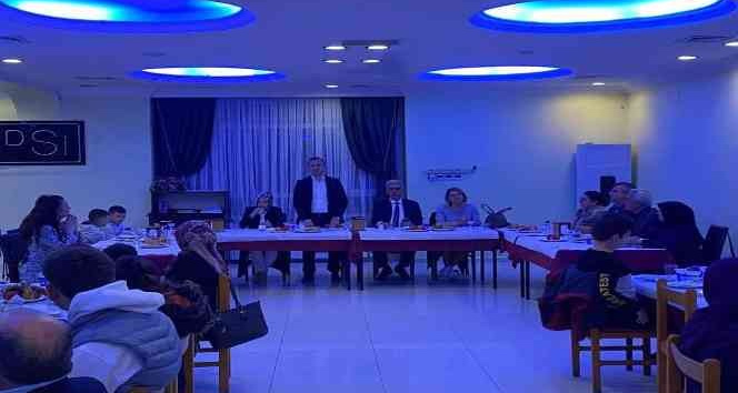 İpsala’da öksüz ve yetim çocuklar iftar yemeğinde bir araya geldi