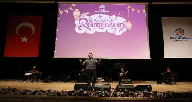 Denizli’de kurulan gönül sofrasına bu defa şiirler dokundu