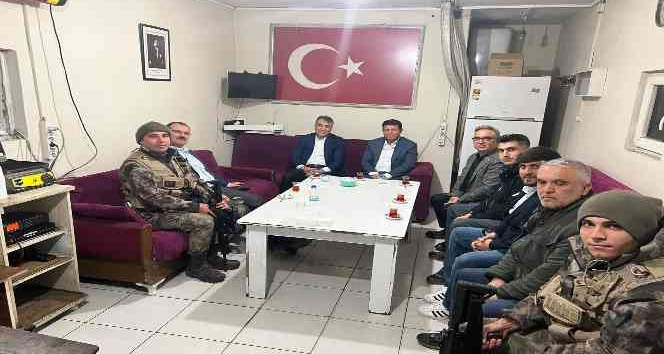 Vali Çağatay orucunu şehit ailesinin evinde açtı