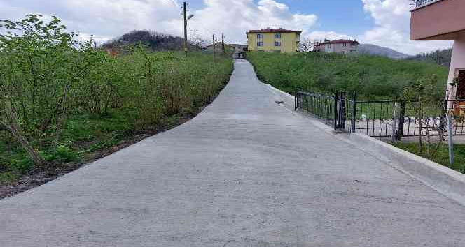 Altınordu’da 29 mahalle beton yol konforu ile buluşturuldu