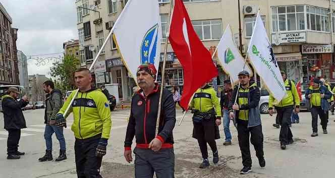 Atalarının izinde Saraybosna’dan Çanakkale’ye yürüyorlar