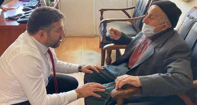 Türkcan: "Vatandaş kapıda beklemez"