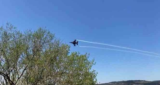 ‘Solo Türk’ Çanakkale semalarında prova uçuşu yaptı
