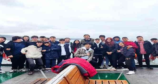 Geleceğin yazılımcıları Bilişim Vadisi’ni gezdi